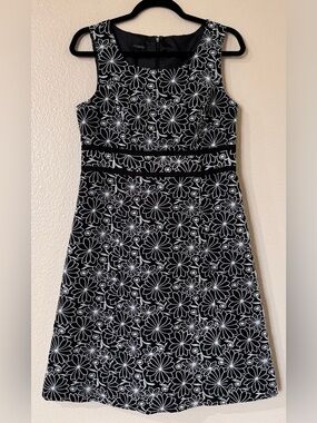 Talbots Embroidered Floral Sleeveless Sheath Dress Black White 8